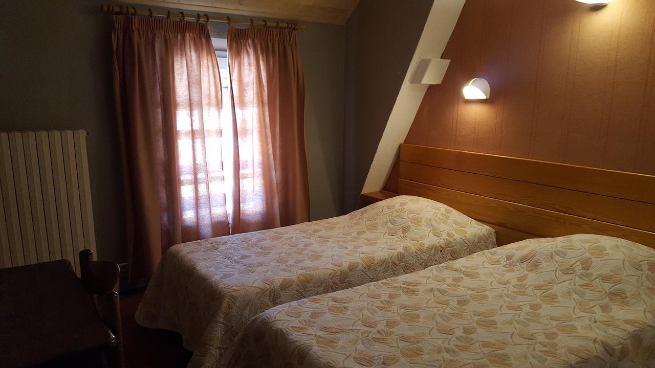Hotel Restaurant Glaizette เอลาร์จองทิเอร์-ลา-เบสซี ภายนอก รูปภาพ